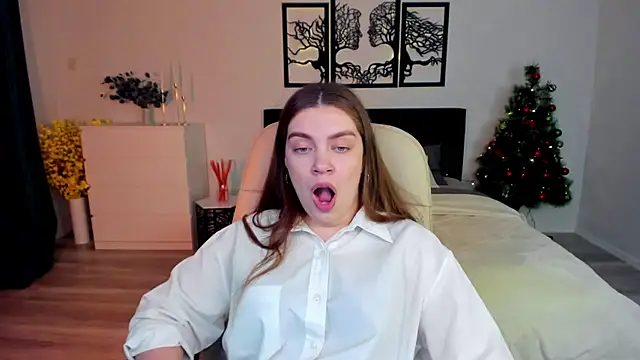 Snapshot of DaniellaLovely chatting on January 27, 2025, 1:41 pm DaniellaLovely online show from January 27, 2025, 1:41 pm