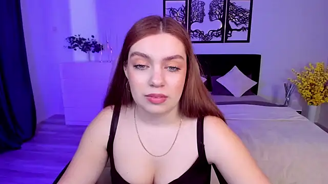 Snapshot of DaniellaLovely chatting on February 9, 2025, 9:58 am DaniellaLovely online show from February 9, 2025, 9:58 am