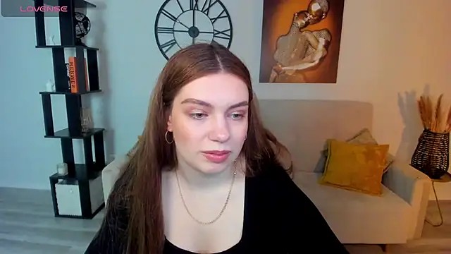 Snapshot of DaniellaLovely chatting on March 4, 2025, 11:19 am DaniellaLovely online show from March 4, 2025, 11:19 am