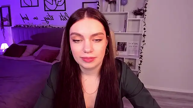 Snapshot of DaniellaLovely chatting on March 17, 2025, 12:46 pm DaniellaLovely online show from March 17, 2025, 12:46 pm