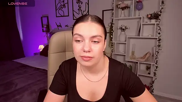 Snapshot of DaniellaLovely chatting on September 15, 2025, 10:48 am DaniellaLovely online show from September 15, 2025, 10:48 am