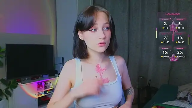 Snapshot of MaryRace chatting on October 4, 2025, 12:14 pm MaryRace online show from October 4, 2025, 12:14 pm