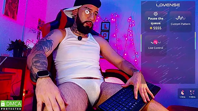 Snapshot of Diilanhott chatting on February 22, 2026, 1:18 am Diilanhott online show from February 22, 2026, 1:18 am