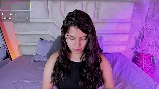 Rebeca Williams  online show from November 10, 2025, 12:20 am