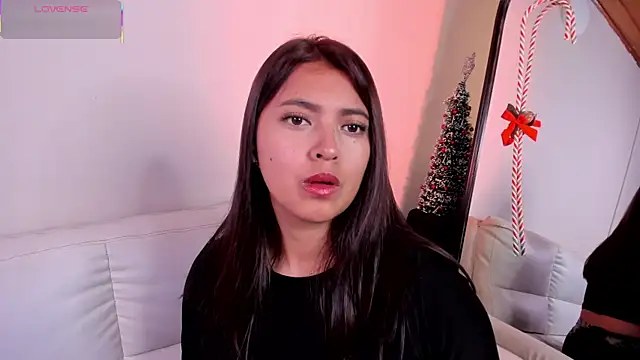 Rebeca Williams  online show from December 3, 2025, 12:14 pm