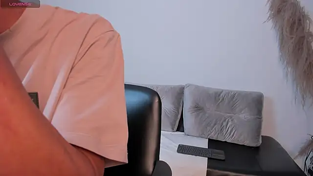 Snapshot of Aaron_Scoot chatting on January 9, 2026, 11:02 am Aaron Scoot online show from January 9, 2026, 11:02 am