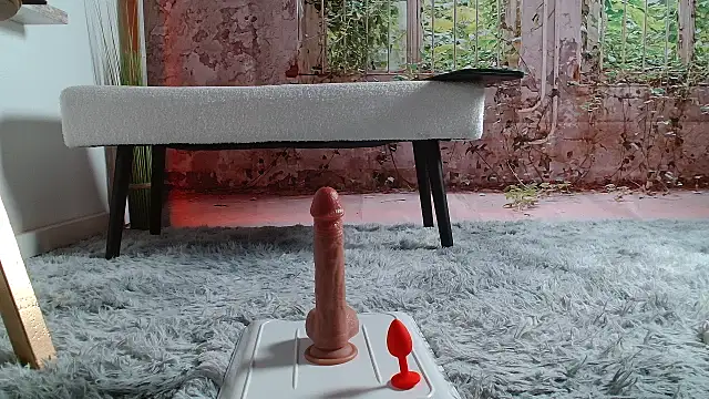 priselvis23 online show from March 18, 2025, 6:59 pm