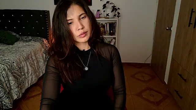 Snapshot of Sigrid- chatting on February 25, 2026, 1:04 am Sigrid- online show from February 25, 2026, 1:04 am