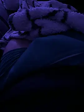 unconnudu21000 online show from December 8, 2024, 5:07 am