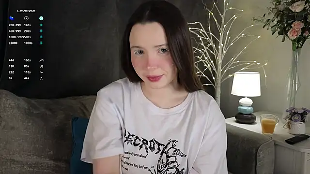 Snapshot of GarynAnstead chatting on December 3, 2024, 11:22 am GarynAnstead online show from December 3, 2024, 11:22 am