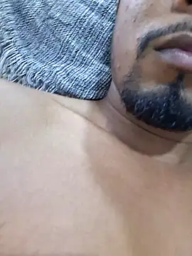 Snapshot of Pr3To021 chatting on September 14, 2025, 1:43 pm Pr3To021 online show from September 14, 2025, 1:43 pm