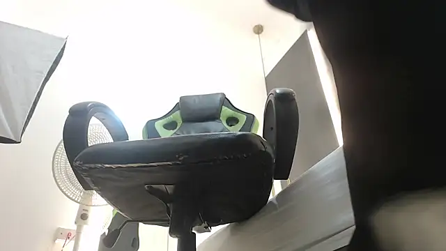 alma fenix online show from February 12, 2025, 12:12 pm