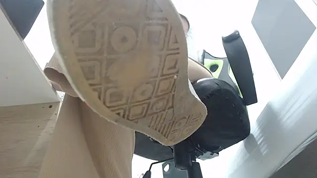 alma fenix online show from March 22, 2025, 12:14 pm