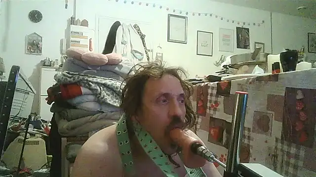 cyril020202 online show from November 2, 2025, 11:29 pm