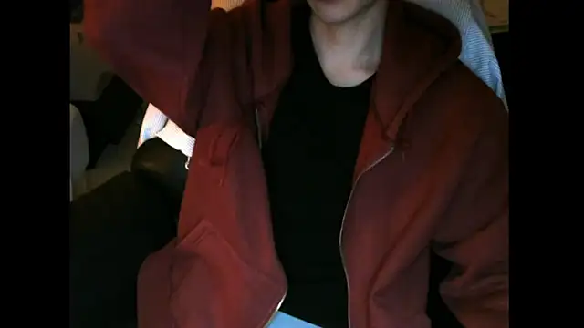 Snapshot of Ray175oo chatting on January 7, 2026, 5:04 pm Ray175oo online show from January 7, 2026, 5:04 pm