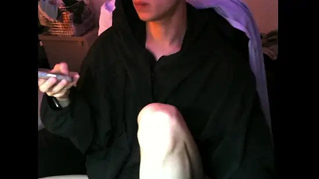 Snapshot of Ray175oo chatting on February 5, 2026, 6:23 pm Ray175oo online show from February 5, 2026, 6:23 pm