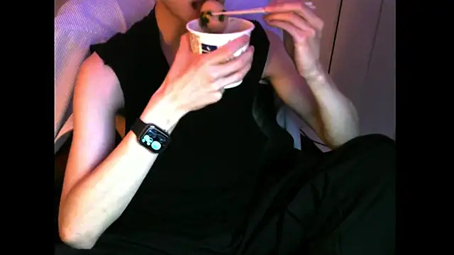 Snapshot of Ray175oo chatting on February 6, 2026, 5:38 pm Ray175oo online show from February 6, 2026, 5:38 pm