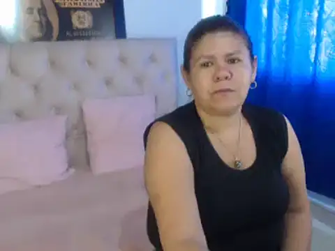 Snapshot of NATHYHOTT chatting on January 13, 2025, 1:28 pm NATHYHOTT online show from January 13, 2025, 1:28 pm