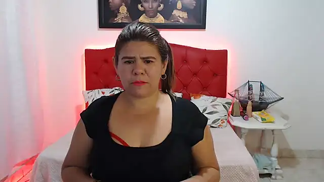 Snapshot of NATHYHOTT chatting on January 25, 2025, 2:25 pm NATHYHOTT online show from January 25, 2025, 2:25 pm