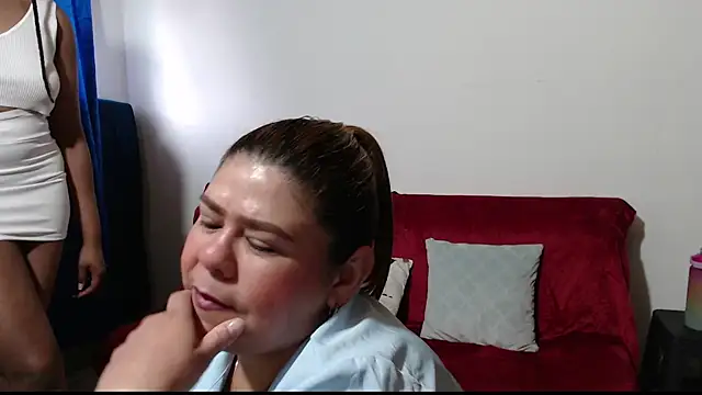 NATHYHOTT online show from October 10, 2025, 11:20 am