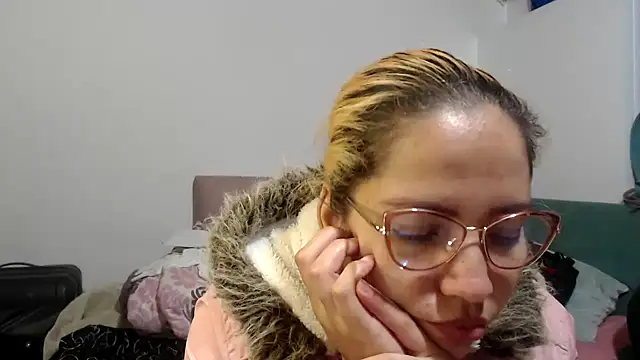 Snapshot of NATHYHOTT chatting on March 18, 2026, 11:19 pm NATHYHOTT online show from March 18, 2026, 11:19 pm