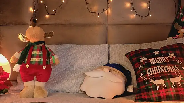 Snapshot of angelinepossy chatting on December 19, 2025, 9:11 pm angelinepossy online show from December 19, 2025, 9:11 pm