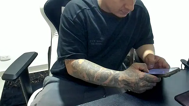 stebankechima online show from October 10, 2025, 12:20 am