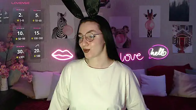 Fluffy Tiffy online show from February 13, 2025, 12:57 am