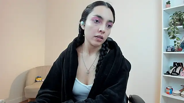 Snapshot of _BellaEvans_ chatting on January 23, 2025, 8:46 am BellaEvans online show from January 23, 2025, 8:46 am