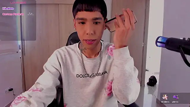 aldrinwhite online show from January 6, 2025, 6:41 pm