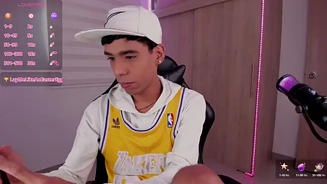 aldrinwhite online show from January 17, 2025, 5:19 pm