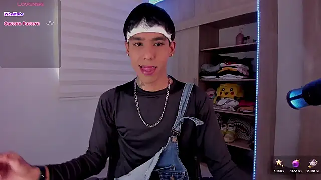 aldrinwhite online show from February 2, 2025, 2:24 pm