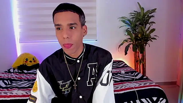 aldrinwhite online show from October 30, 2025, 6:08 pm