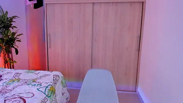 aldrinwhite online show from November 6, 2025, 7:15 pm