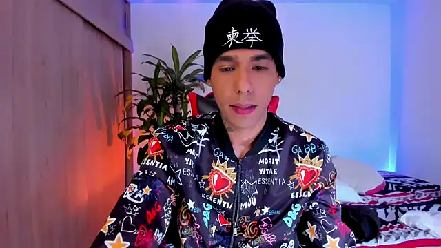 aldrinwhite online show from April 14, 2026, 5:41 pm