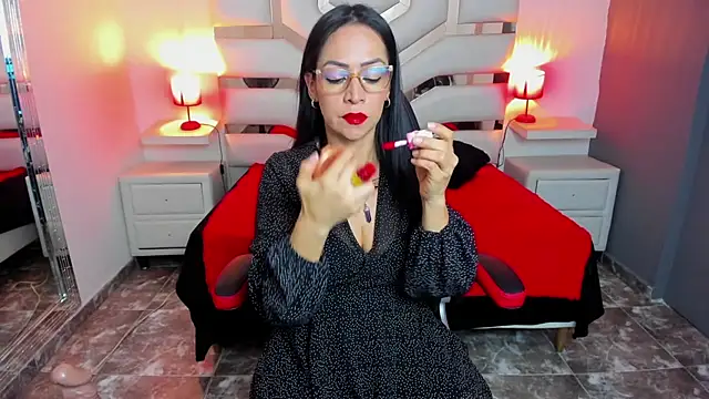 Snapshot of KateTompson_ chatting on February 12, 2026, 2:12 pm KateTompson online show from February 12, 2026, 2:12 pm