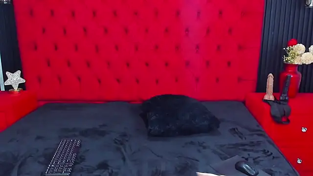 Snapshot of KateTompson_ chatting on February 27, 2026, 9:59 pm KateTompson online show from February 27, 2026, 9:59 pm