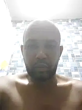 Frankie0880 online show from January 9, 2025, 2:33 am