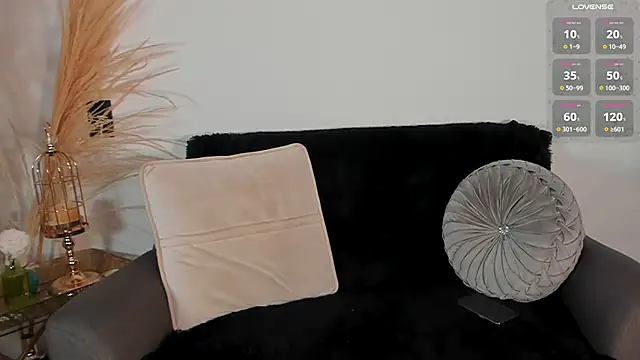 Snapshot of Chrishell_ chatting on November 24, 2025, 11:26 pm Chrishell online show from November 24, 2025, 11:26 pm