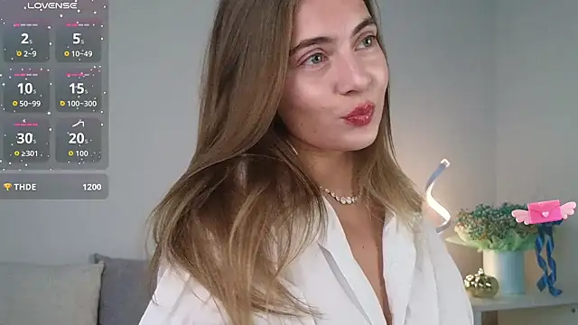 chloi hes online show from November 1, 2025, 9:55 am