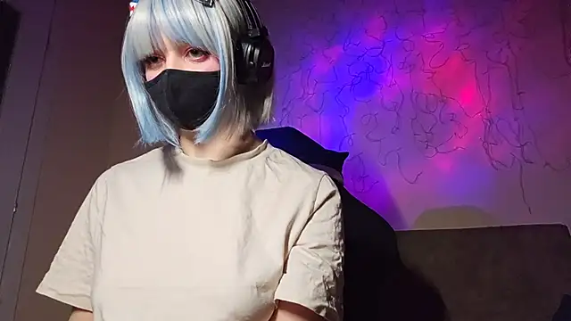 DanaWard online show from November 3, 2025, 10:21 pm