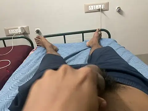 Snapshot of Ryuk_God chatting on December 30, 2024, 8:47 pm Ryuk God online show from December 30, 2024, 8:47 pm