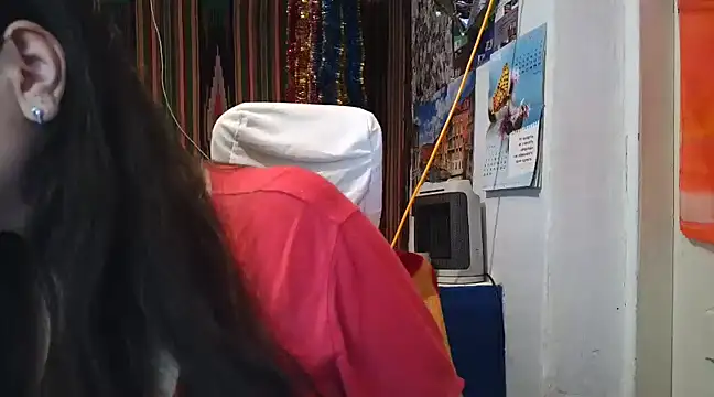 Snapshot of Cora_Maro chatting on March 22, 2025, 9:34 am Cora Maro online show from March 22, 2025, 9:34 am