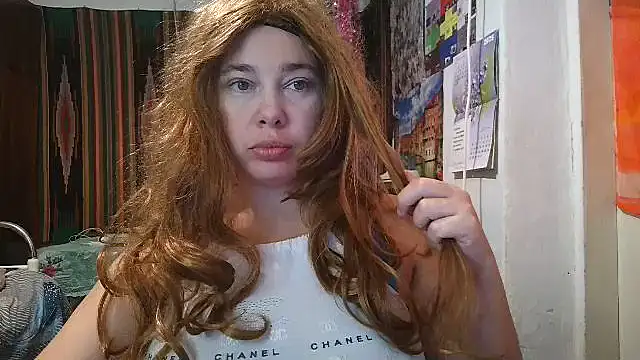 Snapshot of Cora_Maro chatting on September 14, 2025, 1:10 pm Cora Maro online show from September 14, 2025, 1:10 pm