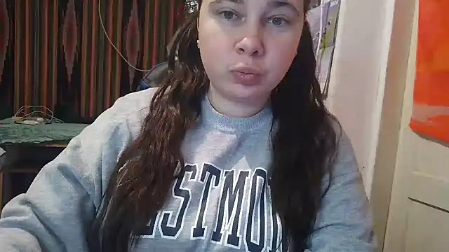 Snapshot of Cora_Maro chatting on October 6, 2025, 12:02 pm Cora Maro online show from October 6, 2025, 12:02 pm