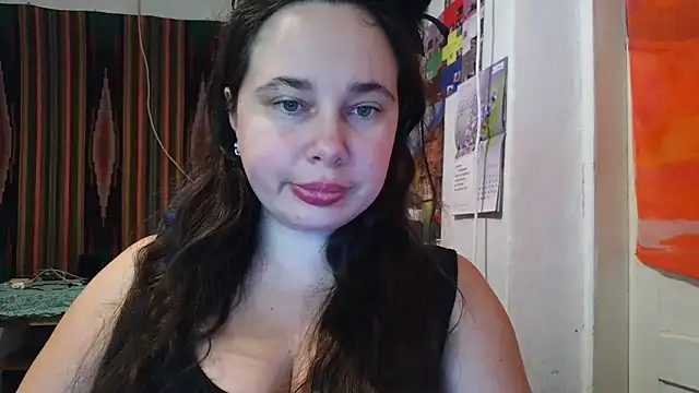 Snapshot of Cora_Maro chatting on October 9, 2025, 1:31 pm Cora Maro online show from October 9, 2025, 1:31 pm