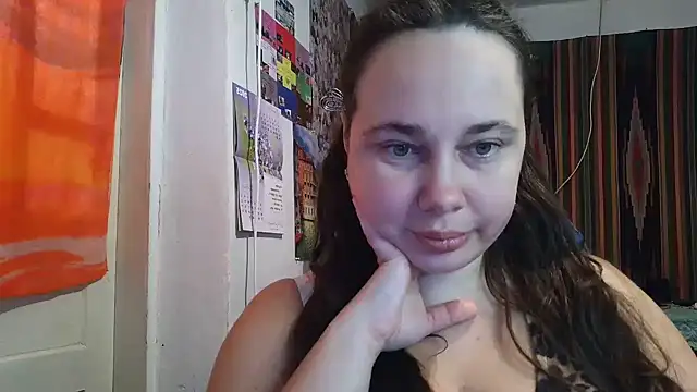 Snapshot of Cora_Maro chatting on October 15, 2025, 12:05 pm Cora Maro online show from October 15, 2025, 12:05 pm