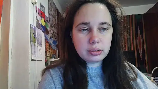 Snapshot of Cora_Maro chatting on October 22, 2025, 6:13 am Cora Maro online show from October 22, 2025, 6:13 am