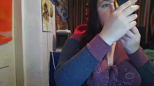 Snapshot of Cora_Maro chatting on December 14, 2025, 9:03 am Cora Maro online show from December 14, 2025, 9:03 am