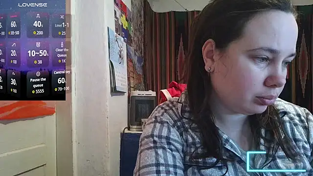 Cora Maro online show from April 6, 2026, 11:38 pm